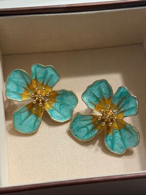 Golden Green Asymmetrical 4-Petal Flower Enamel Statement Earrings